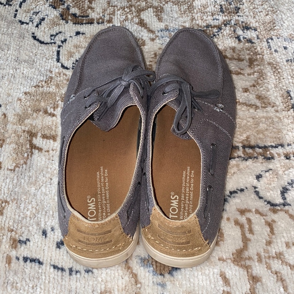 Men’s Toms